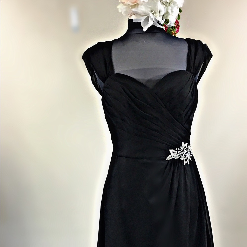 Mother of the bride/maid of honor dress